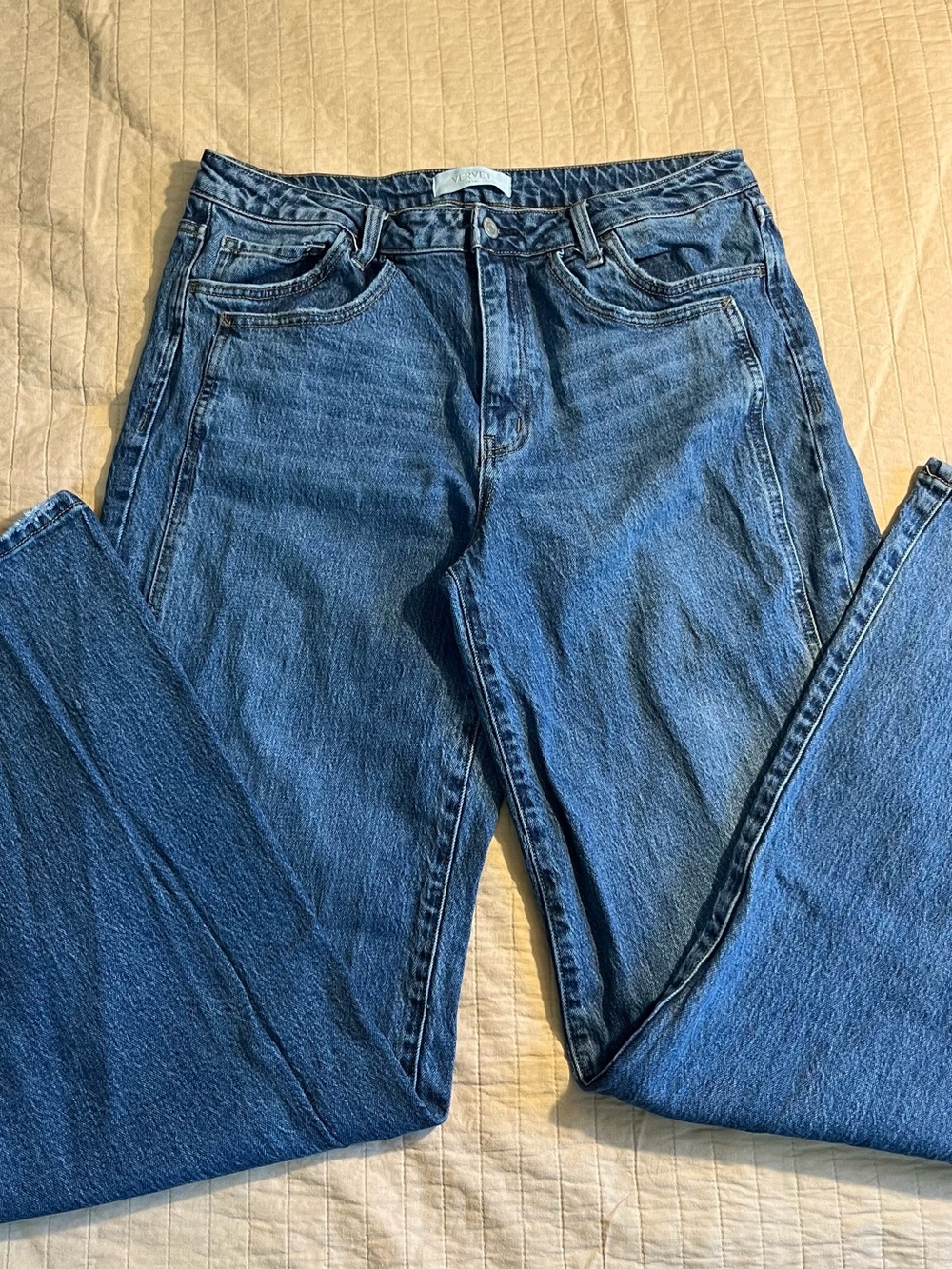 High-Rise Wide-Leg Jeans in Blue Wash